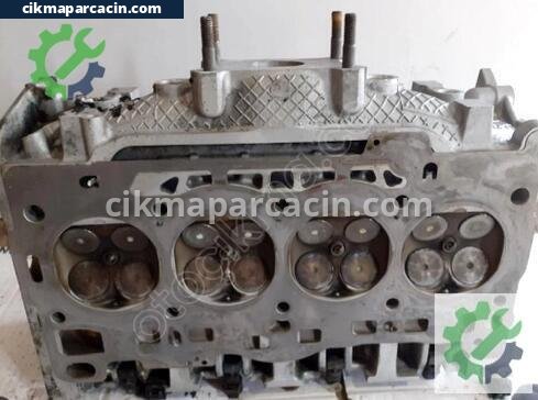 Audi A4 Silindir Kapağı çıkma parça