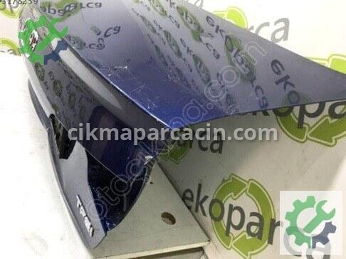 Audi A4 Bagaj Kapağı 8W5827025D çıkma parça