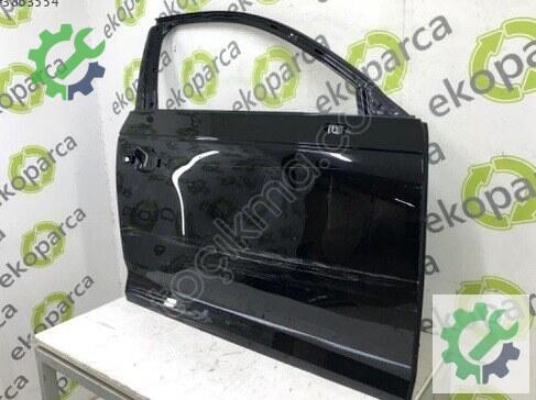 Audi A4 Sağ Ön Kapı 8W0831052 çıkma parça