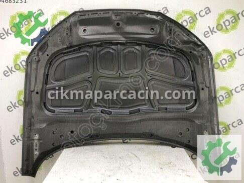 Audi A4 Kaput 8W0823029 çıkma parça