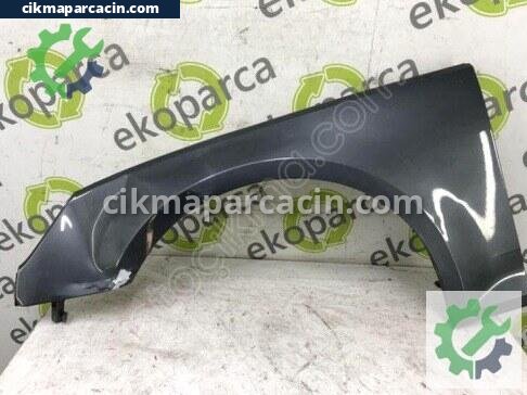 Audi A4 Sol Çamurluk çıkma parça