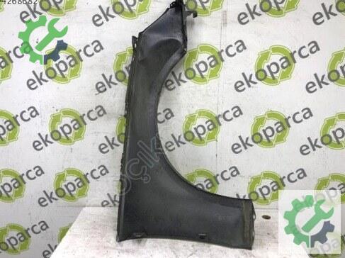 Audi A4 Sol Çamurluk 8W0821105A çıkma parça