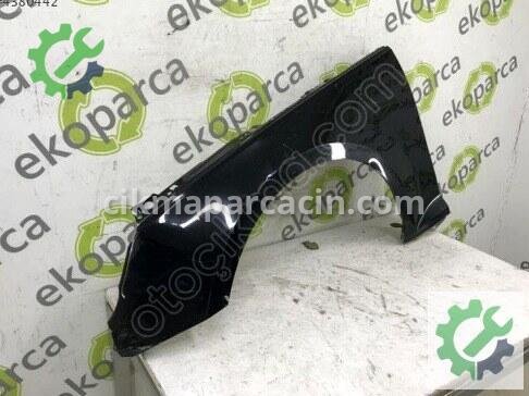 Audi A4 Sol Çamurluk 8W0821105A çıkma parça