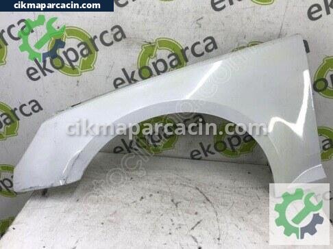 Audi A4 Sol Çamurluk çıkma parça