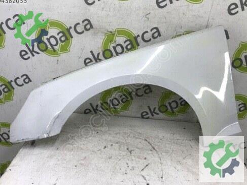 Audi A4 Sol Çamurluk çıkma parça