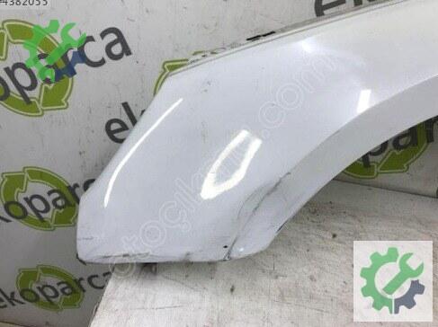 Audi A4 Sol Çamurluk 8W0821105A çıkma parça