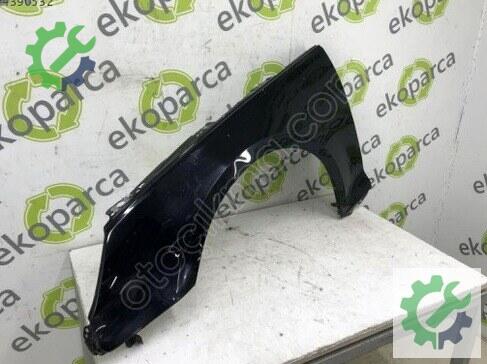 Audi A4 Sol Çamurluk 8W0821105A çıkma parça