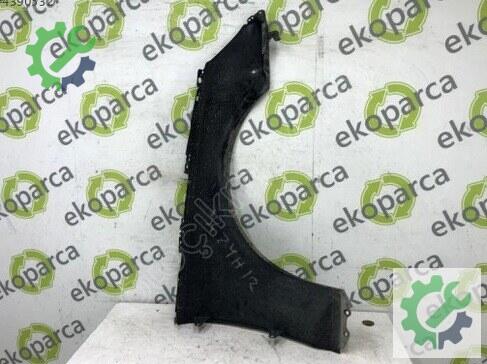 Audi A4 Sol Çamurluk 8W0821105A çıkma parça