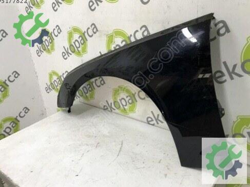 Audi A4 Sol Ön Çamurluk 8W0821105D çıkma parça