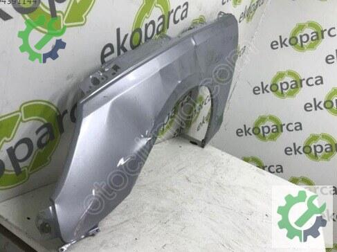 Audi A4 Sol Ön Çamurluk 8W0821105D çıkma parça