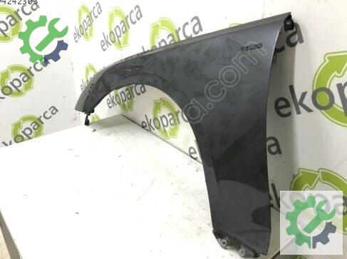 Audi A4 Sol Ön Çamurluk 8W0821105D çıkma parça