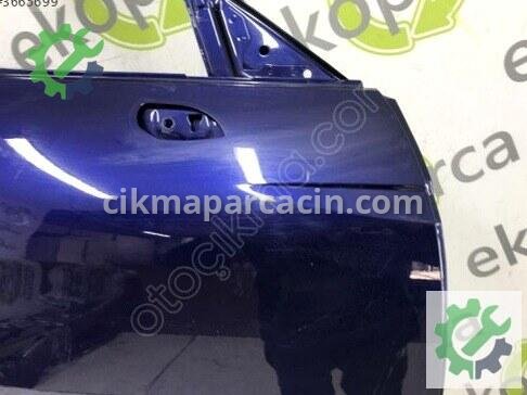 Audi A4 Sağ Ön Kapı 8W0831052B çıkma parça
