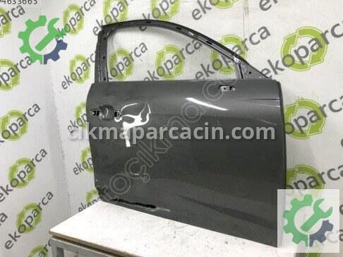 Audi A4 Sağ Ön Kapı 8W0831052B çıkma parça