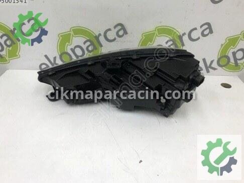 Audi A4 Sağ Ön Far 8W0941034D çıkma parça