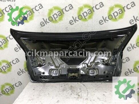 Audi A4 Bagaj Kapağı 8W5827025E çıkma parça