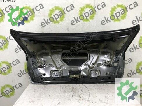 Audi A4 Bagaj Kapağı 8W5827025E çıkma parça