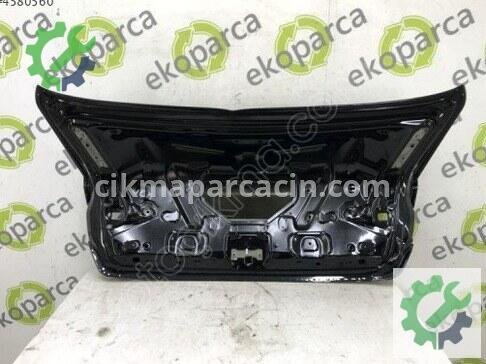 Audi A4 Bagaj Kapağı 8W5827025E çıkma parça