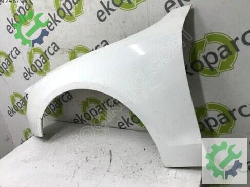 Audi A5 Sol Ön Çamurluk 8T0821105 çıkma parça