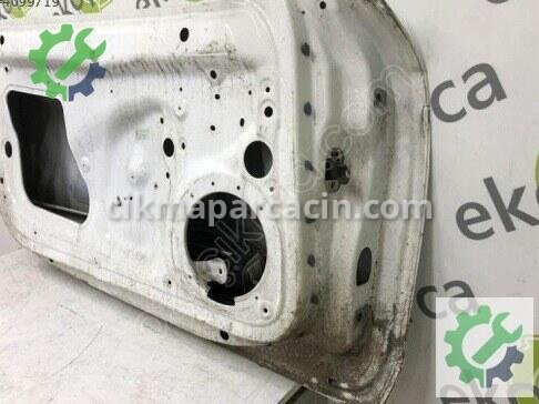 Audi A5 Sol Ön Kapı 8T0831051C çıkma parça