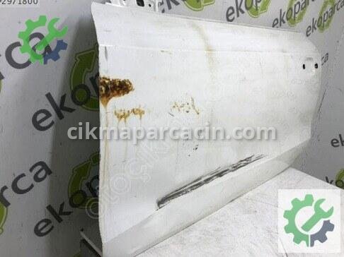 Audi A5 Sol Ön Kapı 8T0831051C çıkma parça