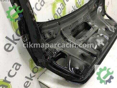 Audi A5 Bagaj Kapağı 8T8827025 çıkma parça