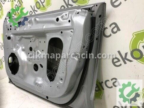 Audi A5 Sağ Ön Kapı 8W8831052D çıkma parça