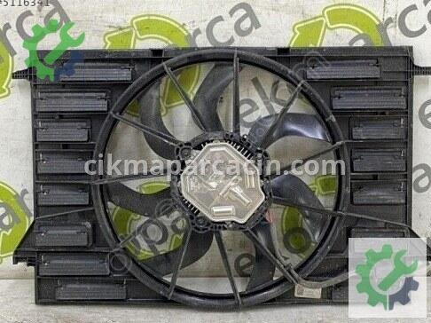 Audi A5 Fan Motoru 8W0121003B çıkma parça