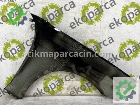 Audi A5 Sol Çamurluk 8B3821105 çıkma parça