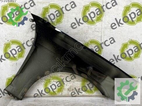 Audi A5 Sol Çamurluk 8B3821105 çıkma parça