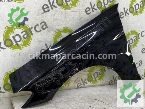 Audi A5 Sol Çamurluk 8B3821105 çıkma parça