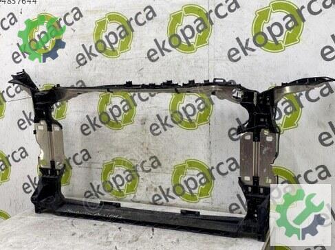 Audi A5 Ön Panel 8B3805594 çıkma parça