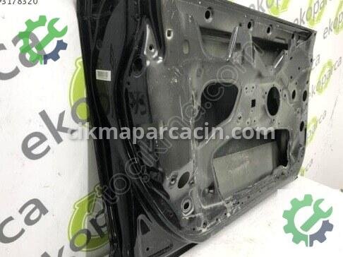 Audi A6 Sol Ön Kapı 4F0831051F çıkma parça