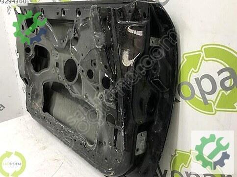 Audi A6 Sol Ön Kapı 4F0831051F çıkma parça