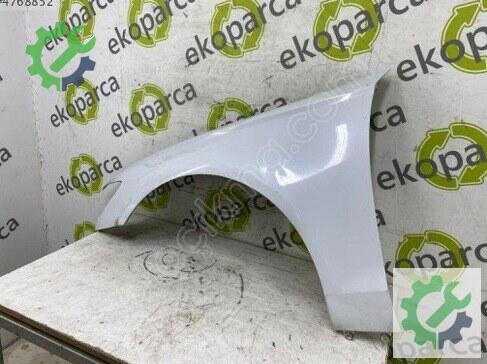 Audi A6 Sol Çamurluk 4G0821101 çıkma parça