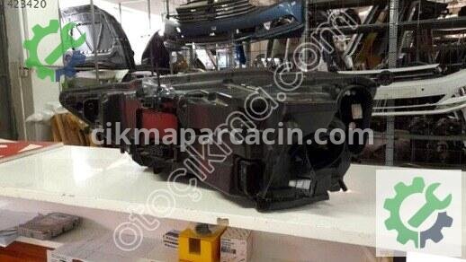 Audi A8 Sağ Ön Far 4N0941784 çıkma parça