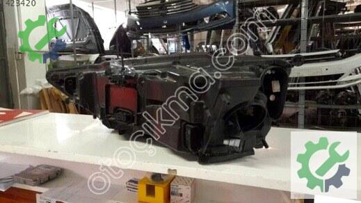 Audi A8 Sağ Ön Far 4N0941784 çıkma parça