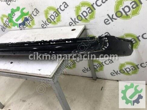 Audi A8 Arka Tampon 4N0807521P çıkma parça