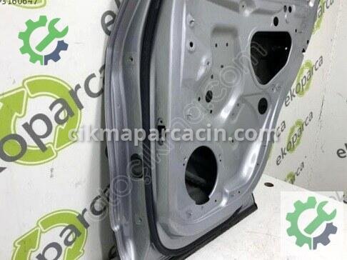 Audi Q2 Sağ Arka Kapı 81A833052 çıkma parça
