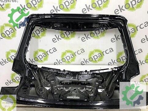 Audi Q2 Bagaj Kapağı 81A827025C çıkma parça