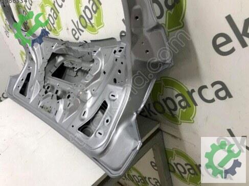 Audi Q2 Bagaj Kapağı 81A827025C çıkma parça