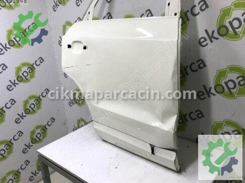 Audi Q3 Sağ Arka Kapı 8U0833052 çıkma parça