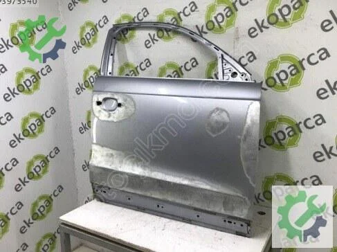 Audi Q3 Sağ Ön Kapı 8U0831052 çıkma parça