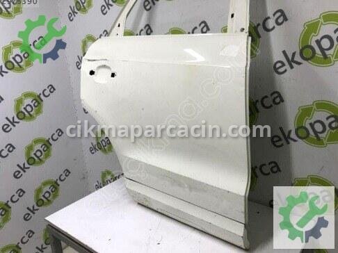 Audi Q3 Sağ Arka Kapı 8U0833052 çıkma parça