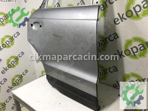 Audi Q3 Sağ Arka Kapı 8U0833052 çıkma parça