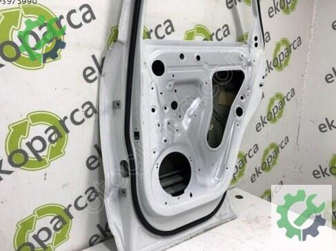 Audi Q3 Sağ Arka Kapı 8U0833052 çıkma parça