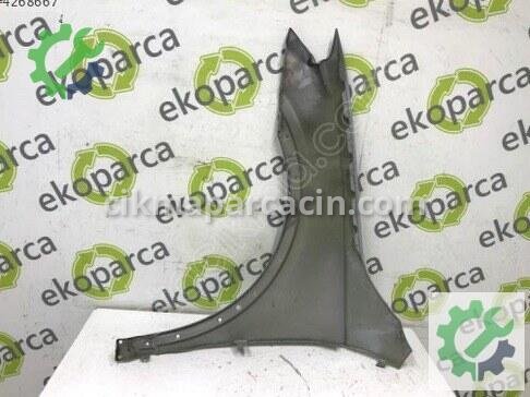 Audi Q3 Sağ Ön Çamurluk 8U0821106 çıkma parça
