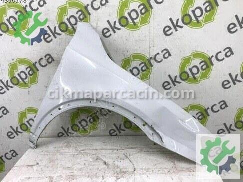 Audi Q3 Sağ Ön Çamurluk 8U0821106 çıkma parça