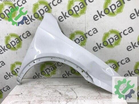 Audi Q3 Sağ Ön Çamurluk 8U0821106 çıkma parça