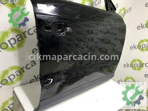 Audi Q3 Sağ Ön Kapı 8U0831052 çıkma parça
