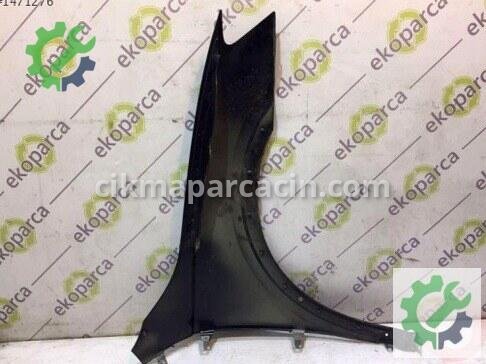 Audi Q3 Sol Ön Çamurluk 8U0821105 çıkma parça